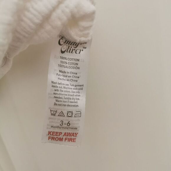 3/$15 Emily & Oliver cotton gauze romper - Picture 2 of 5